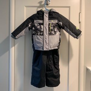 Toddler boys snow bib and jacket.